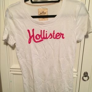 Hollister Tshirt - Size L